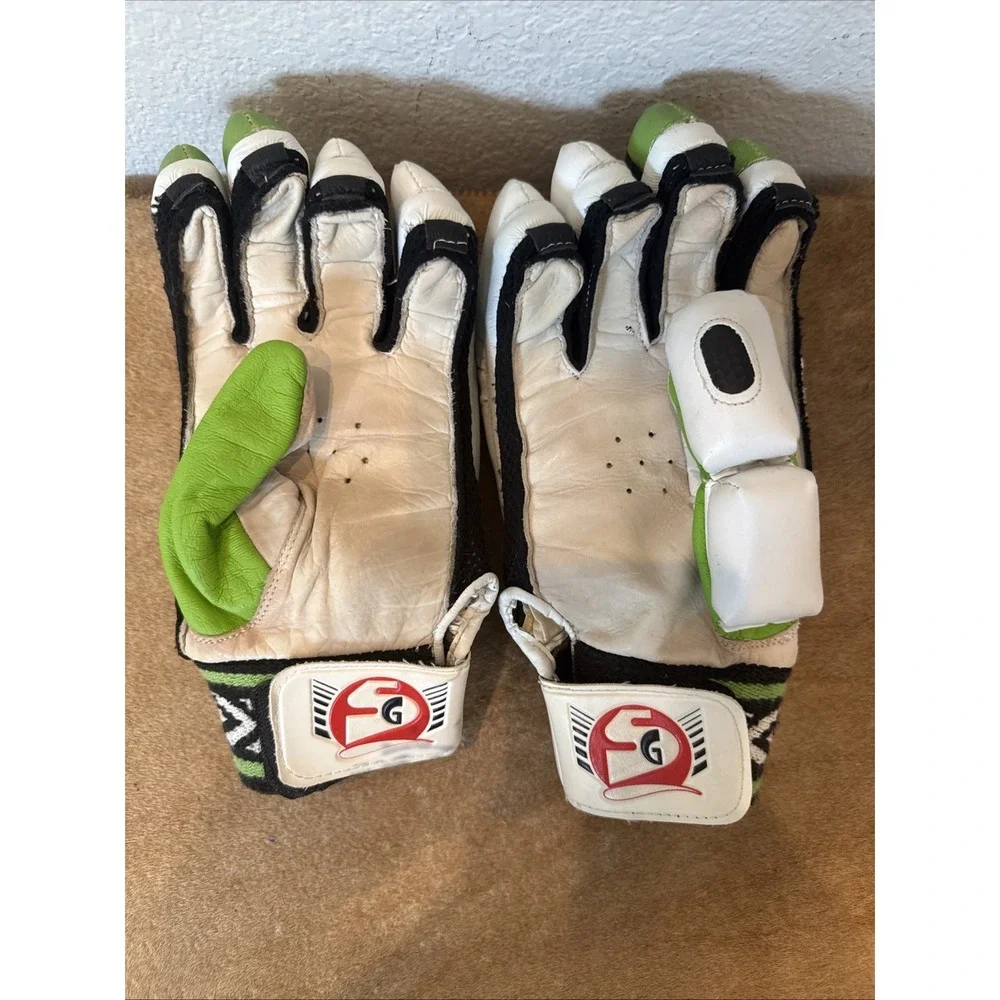 Vintage SG Sunil Gavaskar Super League Cricket Batting Gloves Green White Mens L
